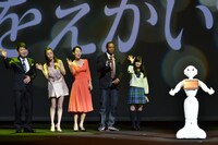 記者会見のワンシーン。