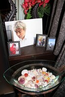 RGの写真パネルも数多く用意。終演後、パネルもプレゼント。(c)河村正和