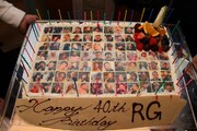 70個以上のRG写真がプリントされたスペシャルケーキ。(c)河村正和