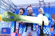 「凍らせ芸人グランプリ2014」で優勝したダチョウ倶楽部。