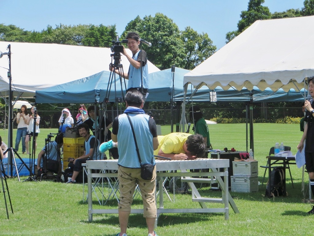 岩橋の開会宣言「ビターン！」。