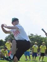 華麗なフォームを見せる里中ことパンサー向井。