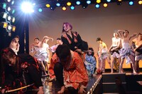 「浅草ワハハ本舗・娯楽座」プレスプレビューの様子。