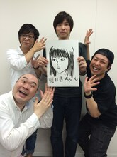 風藤松原（奥）と新宿カウボーイ・かねきよ（左）、火災報知器・高松（右）。