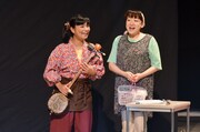 （左から）宮川たま子、エド・はるみ。