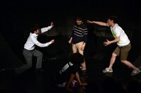 エレ片劇団による演目のワンシーン。