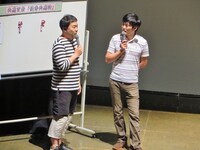 恋愛トークで盛り上がる岩尾とひとり。