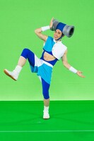 「ディズニーXD 腹筋ドッカンTV」のイメージキャラクター「腹筋ドッカン先輩」に就任した小島よしお。(c)Disney