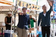 「タカアンドトシの北海道オホーツク縦断　今夜、宿ナシ二人旅」のワンシーン。(c)UHB