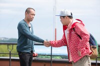 「タカアンドトシの北海道オホーツク縦断　今夜、宿ナシ二人旅」のワンシーン。(c)UHB