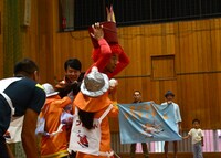 障害物レースの様子。