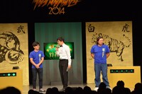 グループAのバッファロー吾郎・竹若とロバート秋山。