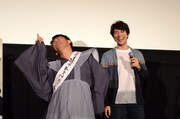 左からますだおかだ岡田、佐々木蔵之介。