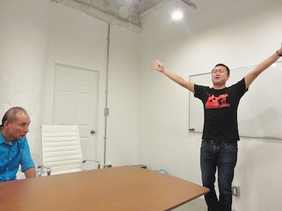 キックのハイテンションタロットの舞。