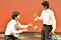 うしろシティのネタをカバーするザンゼンジ。