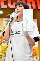 トミドコロへの願いを語る鳥居みゆき。