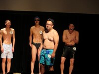 水着審査で「風呂上がりマンじゃん！」と浜田ににツッコまれた岸。