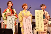 （左から）足立梨花、中川翔子、渡辺麻友。