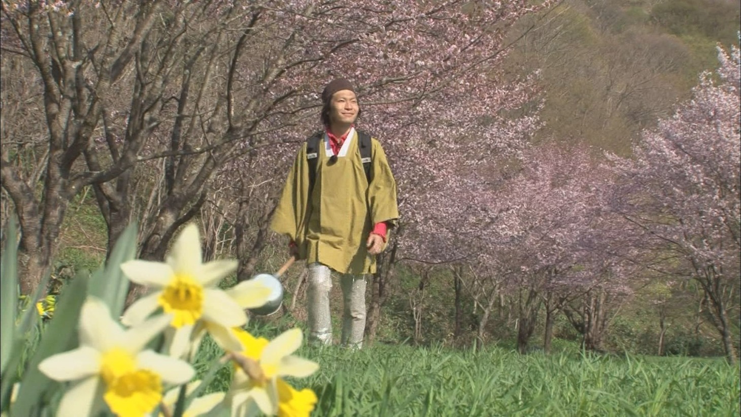 「ブギウギ専務 DVD vol.3『ブギウギ奥の細道～春の章～』」本編のワンシーン。(c)STV