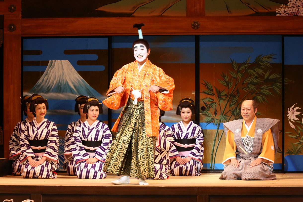 志村けん一座 第9回公演「志村魂～『一姫二太郎三かぼちゃ』～」公開舞台稽古の様子。