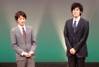 オープニングで挨拶をするTHE GEESE。