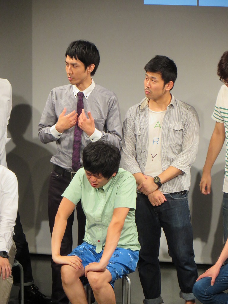 自分が三福に言い放った言葉をバラされうなだれる武田。