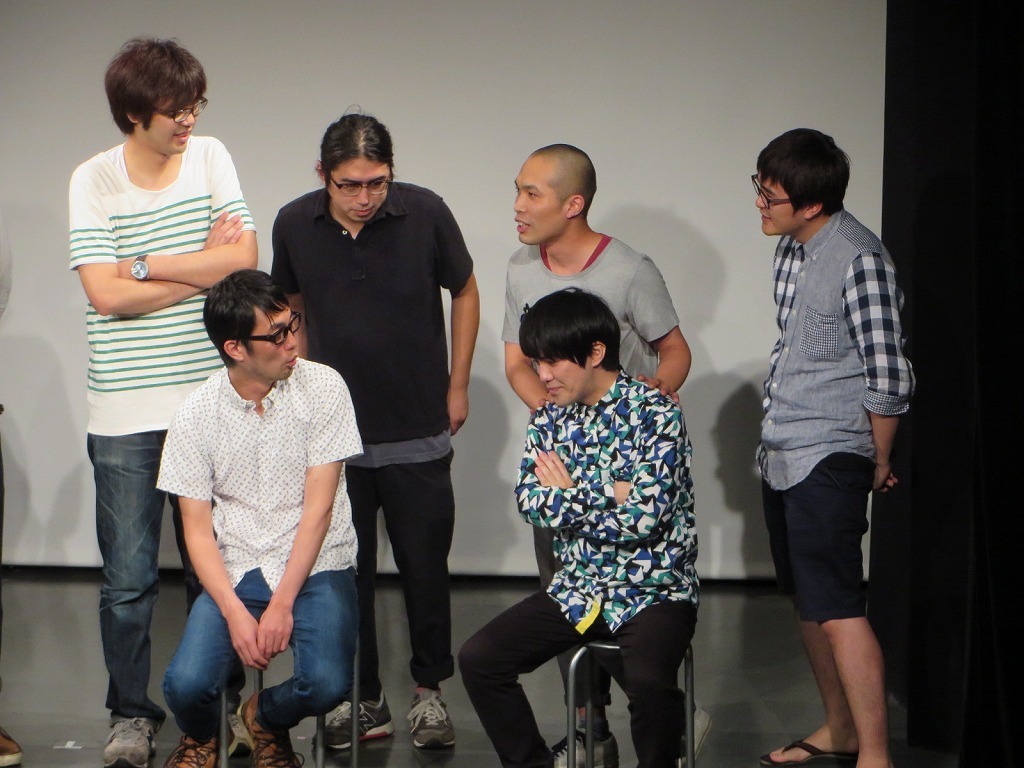 女性のタイプについて意見を交わす大和と溜口。