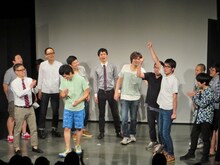 「第3回松竹芸能杯 心のブスNo.1決定戦」で優勝したスパローズ大和。