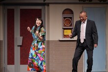 左から百田夏菜子、笑福亭鶴瓶。(c)CBC