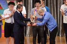 優勝したルシファー吉岡。