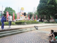 浅草系ギャグが子供たちにまったく伝わらない市川。