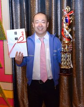 第5回「お笑いハーベスト大賞」で優勝したルシファー吉岡。