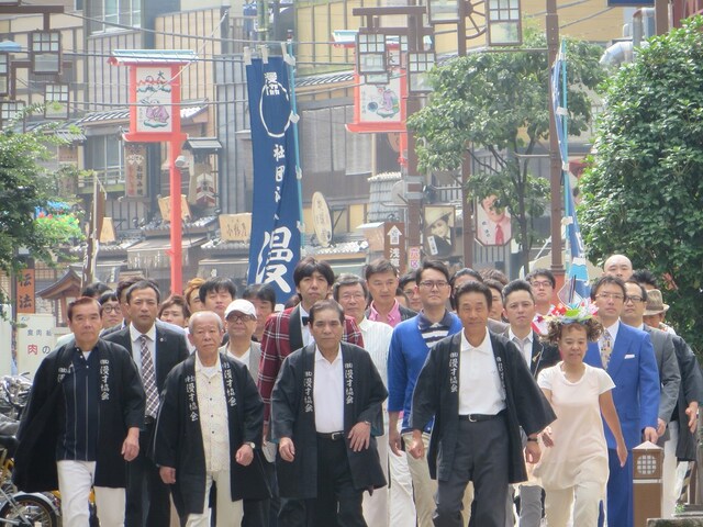 「東京☆漫才COLLECTION 漫才新人大賞～最強のお笑い芸人」（テレビ東京）の撮影に臨む漫才協会所属芸人たち。