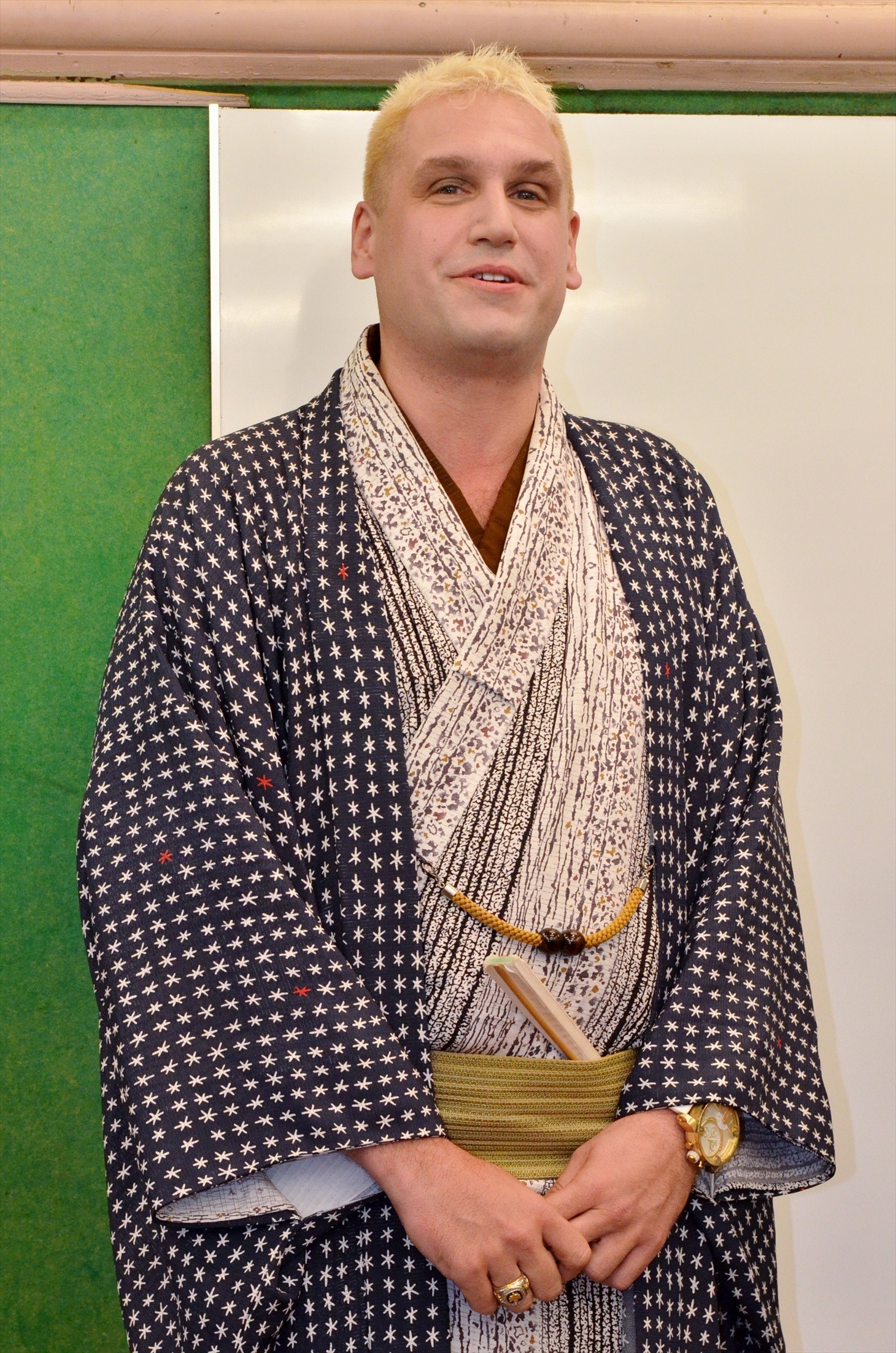 桂三輝