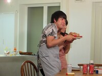 彼女のカメラで記念撮影も。