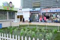 「めちゃイケの空き地」の一部。