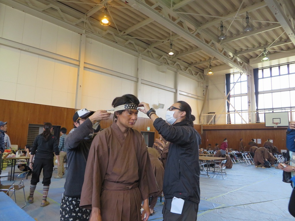結局プロがあっという間に吉村を足軽スタイルに仕上げた。