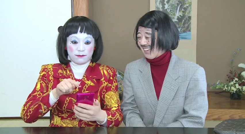 「isai FL」を初回する動画のワンシーン。