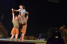 「ディズニー・オン・アイス2014 日本公演 Dare to Dream（デア・トゥ・ドリーム）」の東京公演初日にゲスト出演し、氷上で宙を舞ったいとうあさこ。(c)Disney