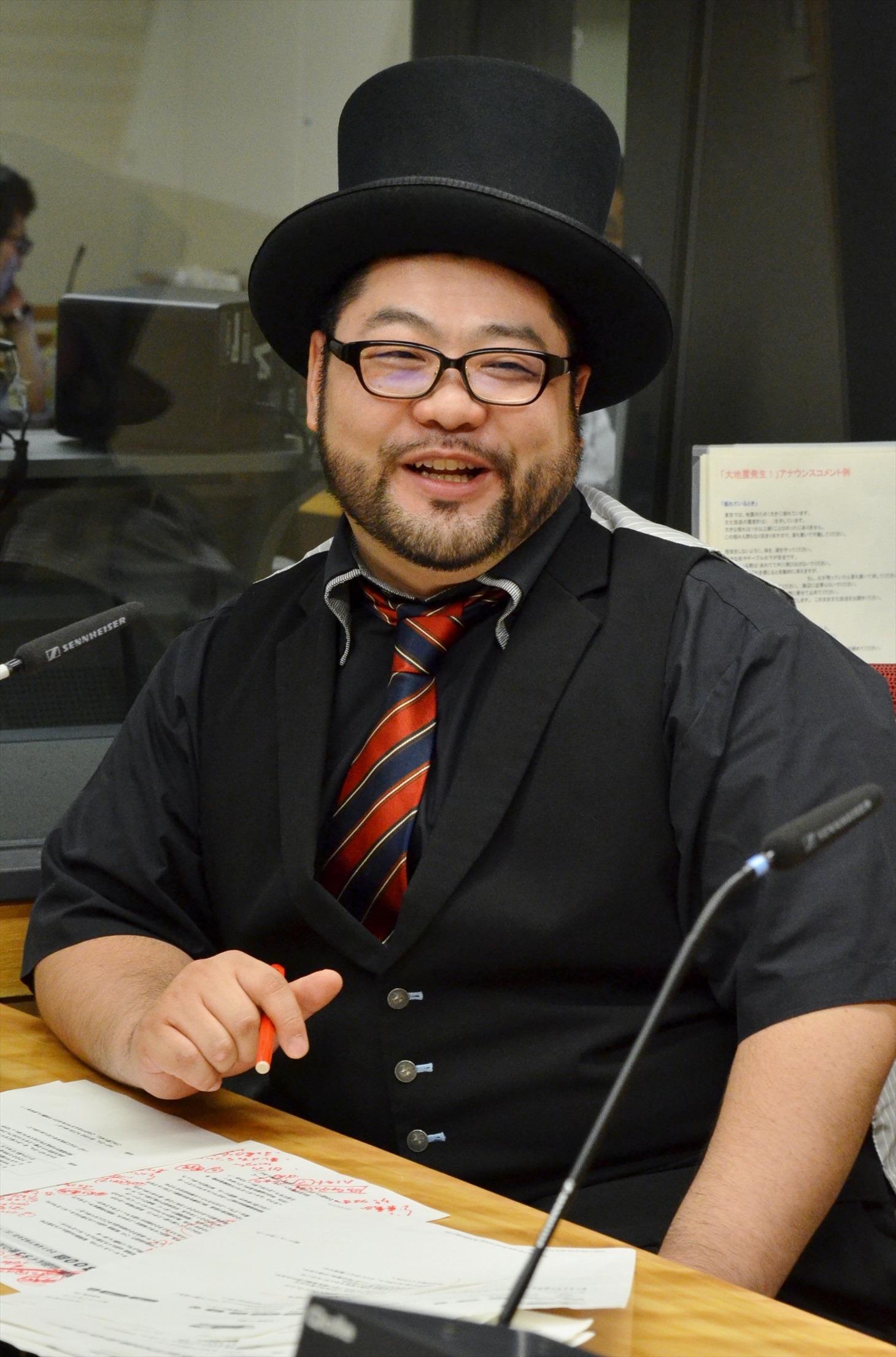 髭男爵・山田ルイ53世