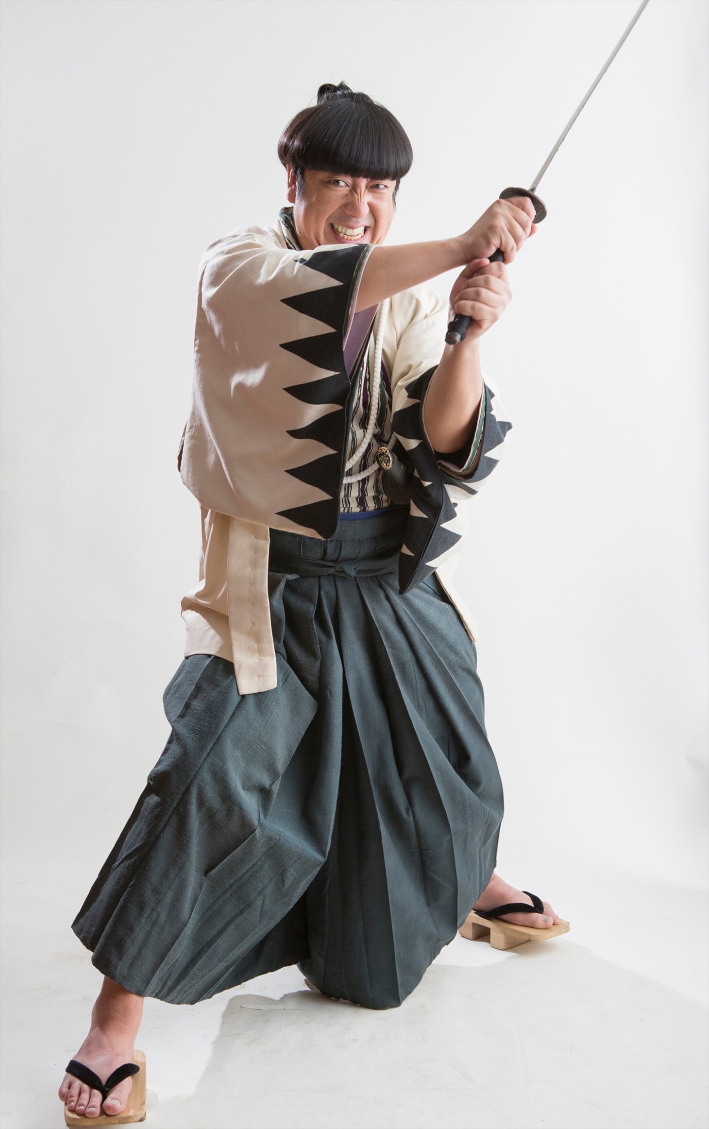 バナナマン日村 (c)「新選組オブ・ザ・デッド」製作委員会