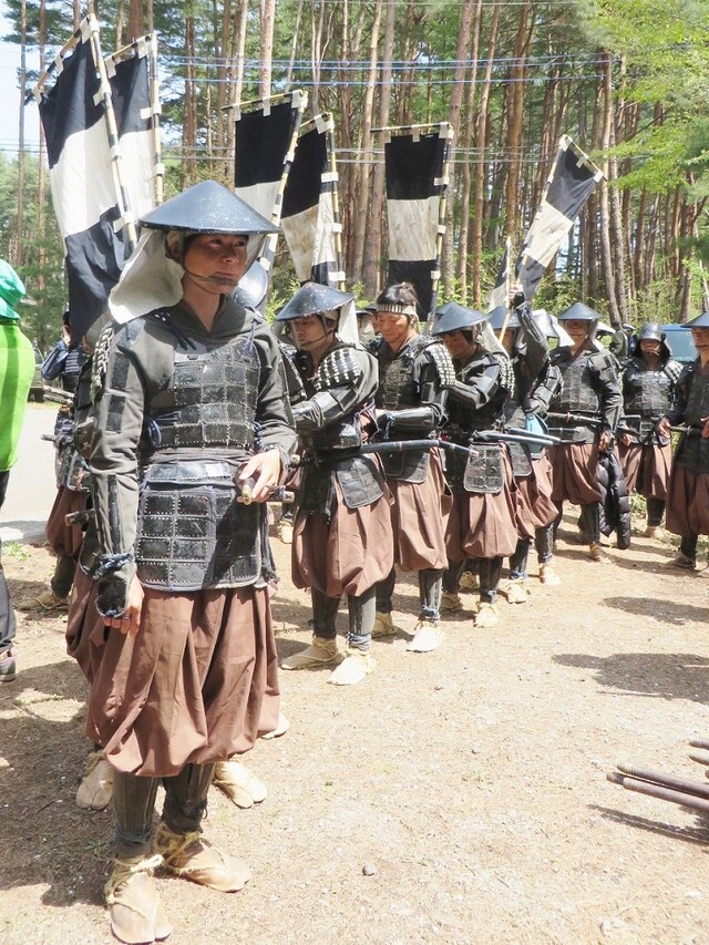 NHK大河ドラマ「軍師官兵衛」収録にエキストラとして参加した平成ノブシコブシ吉村。