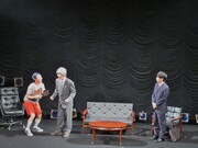 コントの一場面。