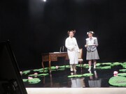 日本エレキテル連合DVD「腹腹電気」より、「木茂井一物とゆみちゃん」収録の一場面。