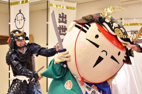 平成ノブシコブシ吉村と出世大名家康くん。