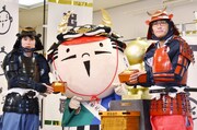 平成ノブシコブシ徳井、会見中にうな重完食