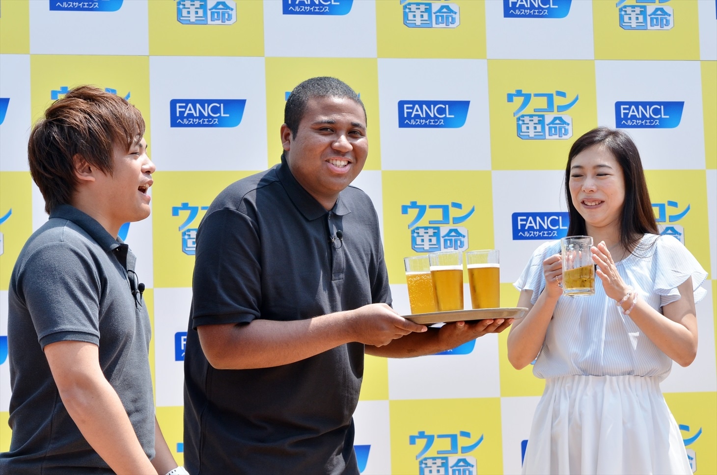 （左から）マテンロウ、椿鬼奴。