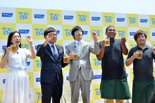 （左から）椿鬼奴、博多華丸・大吉、マテンロウ。