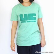 うしろシティ単独ライブ「それにしてもへんな花」Tシャツ（グリーン）着用イメージ。