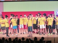 観客への歓声を果敢にかっさらったロシアン生まれ山口。